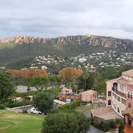 Huuummm C'est La ! Beau T2 Cap Esterel Village Avec Clim ! * Saint-Raphaël
