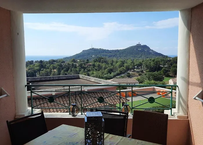 Huuummm C'est La ! Beau T2 Cap Esterel Village Avec Clim ! شقة Saint-Raphaël