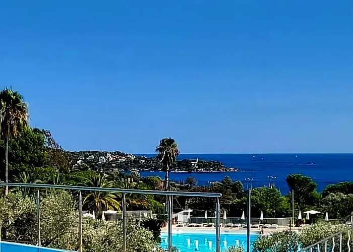 Huuummm C'est Là ! Beau T2 Cap Estèrel Village Avec Clim ! * Saint-Raphaël